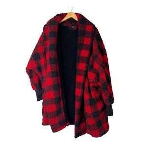 A521465 BUMBLEBELLA by Jill Martin Sherpa Shawl Collar Red Black Check XL 1X